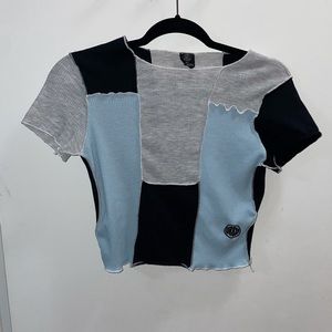 ☀️Urban outfitters multi color crop top